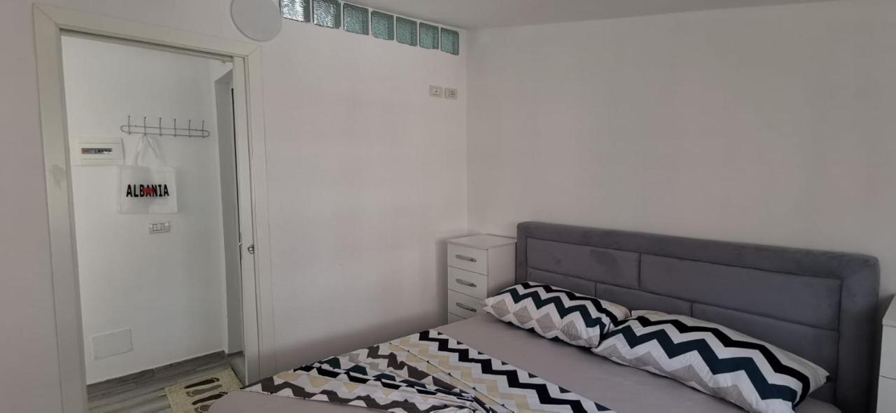 Mimoza Appartament Golem  Zimmer foto